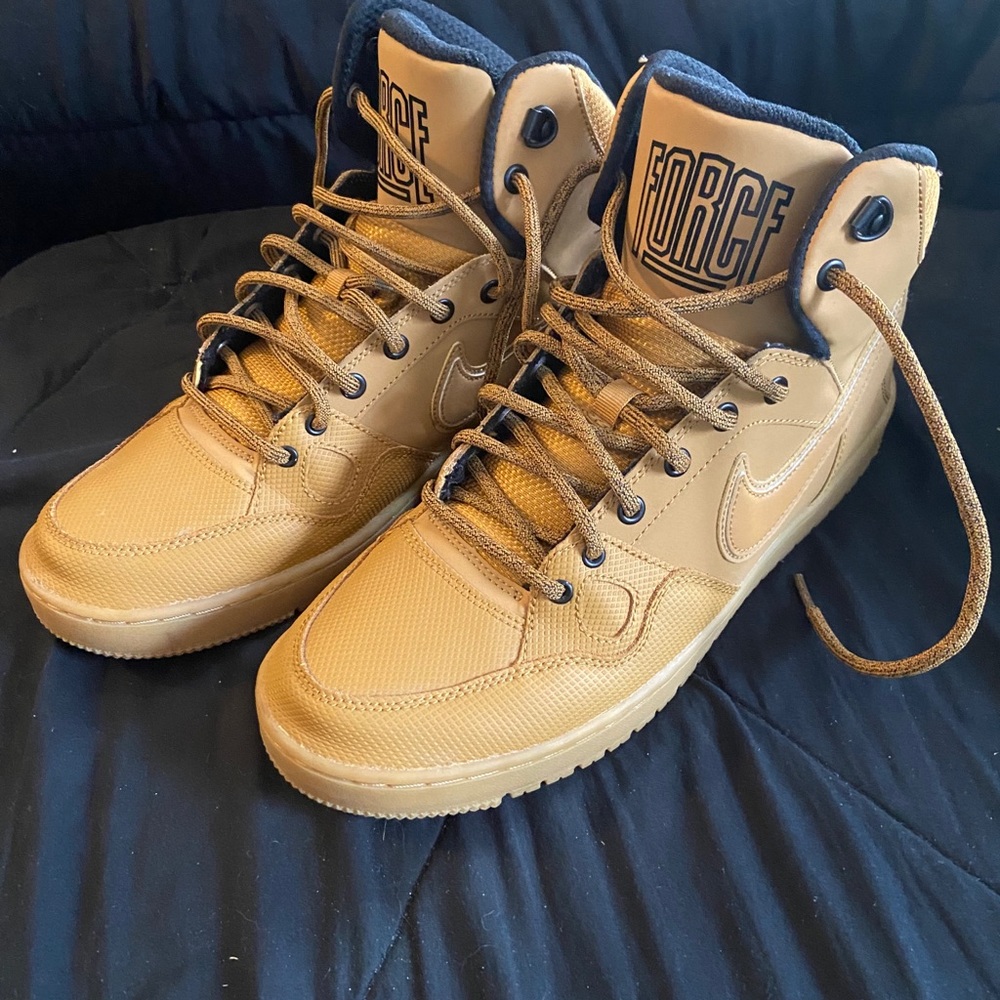 Nike Sneaker boots